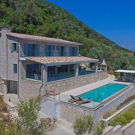 Villa Ilaira *